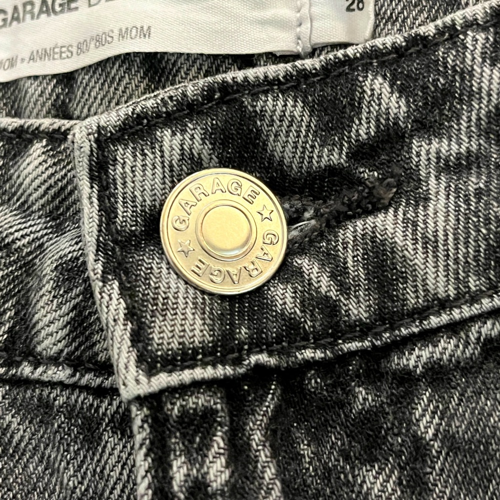 Baggy mom jeans from Garage